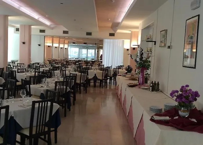 Riviera Szálloda 3*